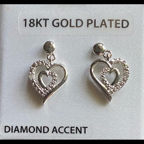 NWOT Diamond Accent Heart Dangle Earrings - Picture 4 of 5
